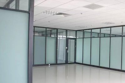 办公室玻璃隔断墙的外框宽度如何分解？