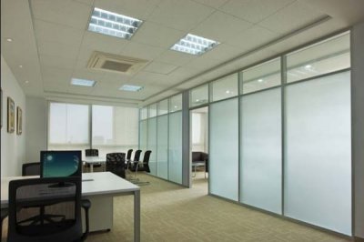 铝合金玻璃隔断在办公场所被广泛应用