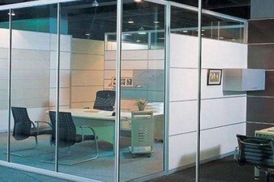 办公室玻璃隔断的装修有哪几个阶段