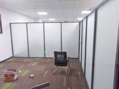 办公室玻璃隔断的保养窍门